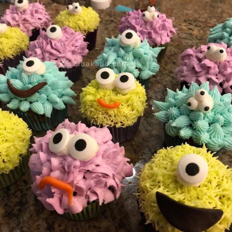 تم تولد هیولاها - Monsters